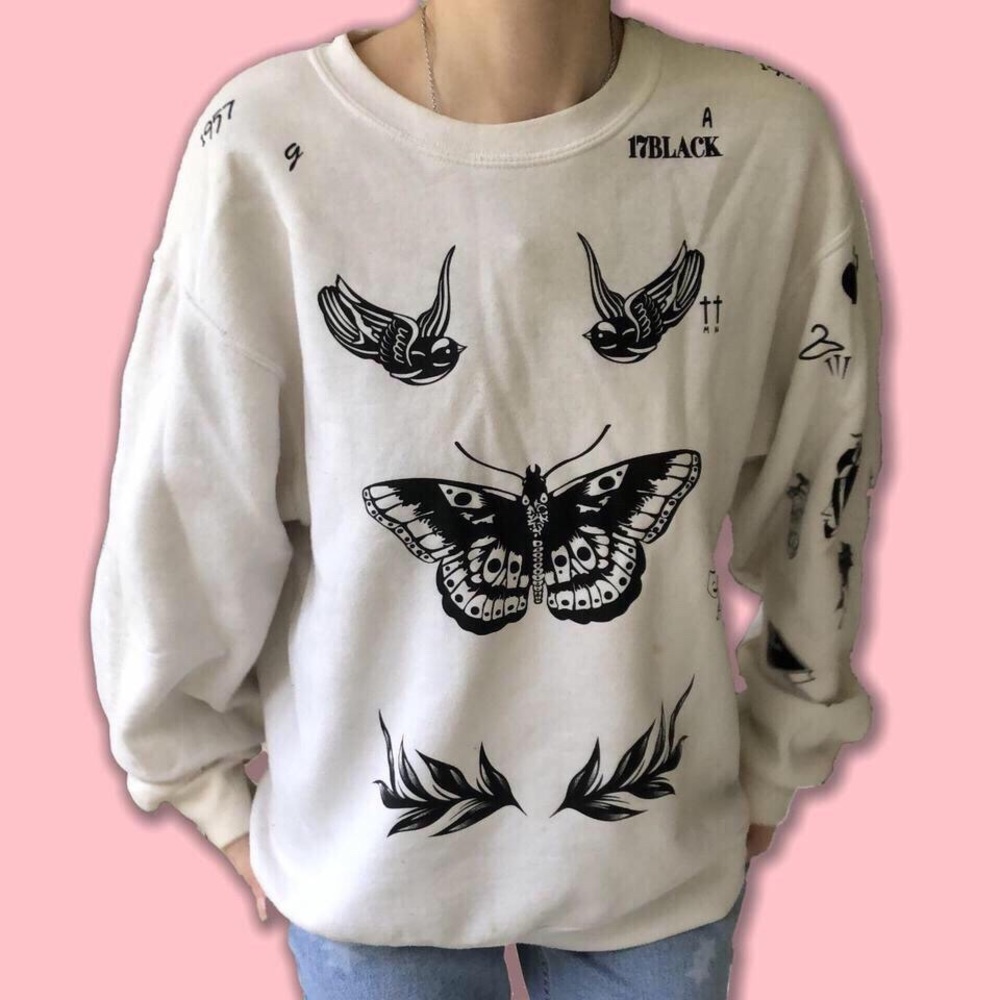 Harry Styles’ tattoo sweatshirt
